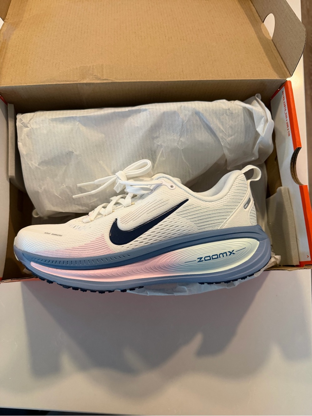 NWT - Size 6.5 Nike Women's White/Blue/Pink ZoomX Cushioned Running Shoe
